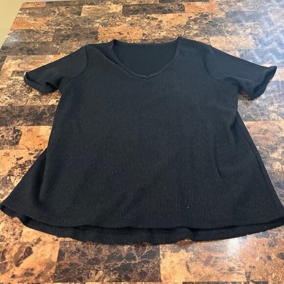 Amazon Short Sleeve Waffle Weave Top - Picture 7 of 9